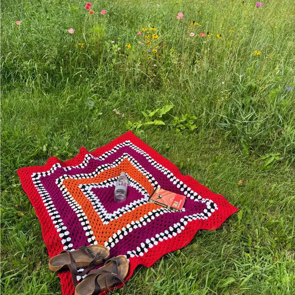 Vintage Handmade Crochet Granny Square Afghan Blanket 36x36 Red Orange Purple‎